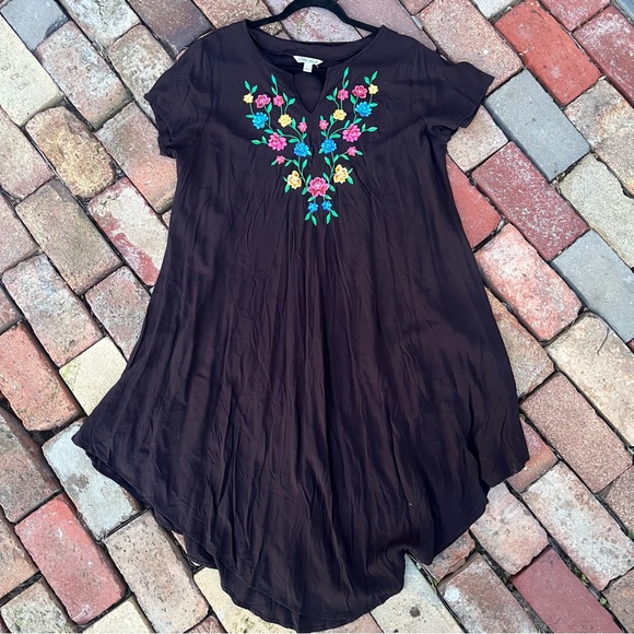 The Pioneer Woman Dresses & Skirts - Black Dress with Floral Embroidery